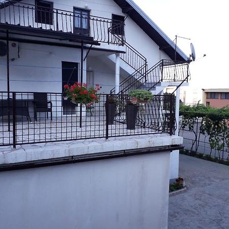 VrlikaKuca Za Odmor Varos别墅 外观 照片