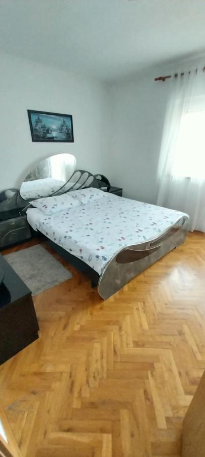 VrlikaKuca Za Odmor Varos别墅 外观 照片